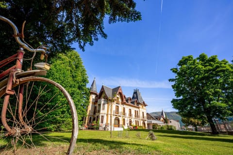 Property building, Garden
