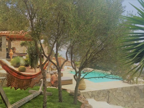 Natural landscape, Garden, Garden view, Mountain view, Pool view, Swimming pool, sunbed