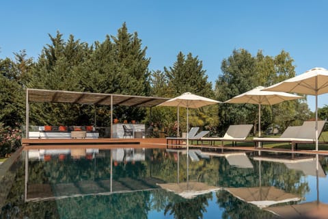 Pool view, Swimming pool, sunbed
