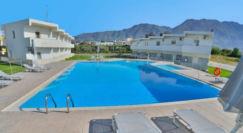 Property building, Swimming pool