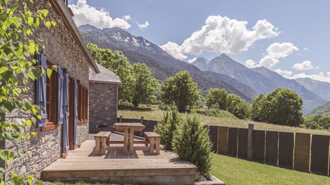 Patio, Garden, Balcony/Terrace, Garden view, Mountain view