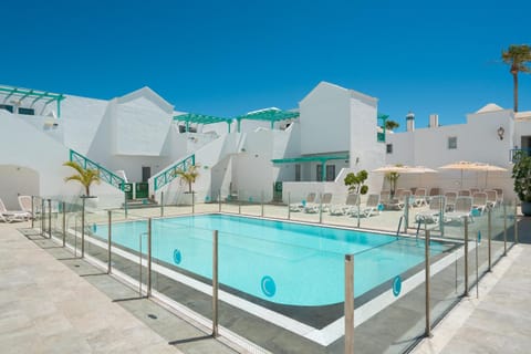 Solarium, Swimming pool