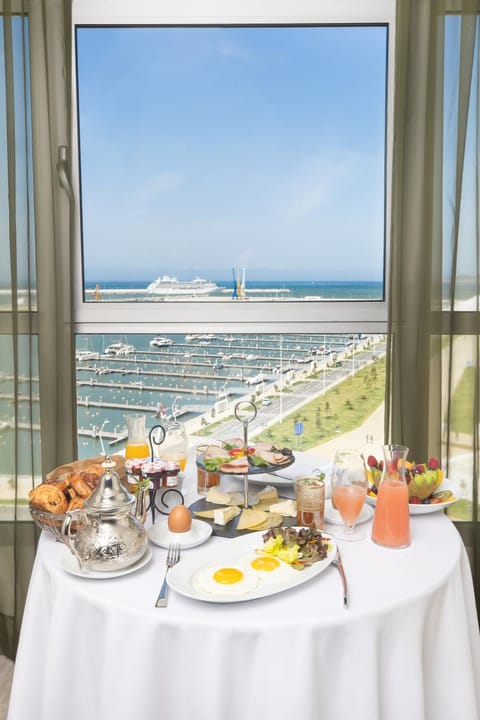 View (from property/room), Sea view, Breakfast