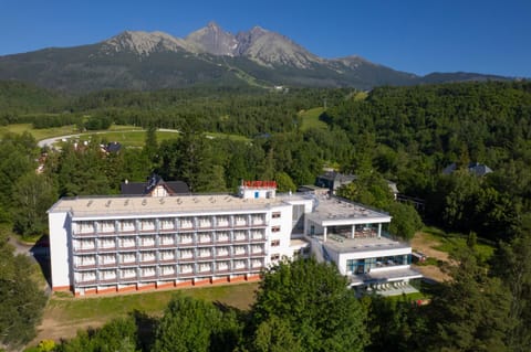 Property building, Nearby landmark, Day, Natural landscape, Bird's eye view