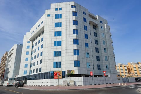 Property building, Street view, Location