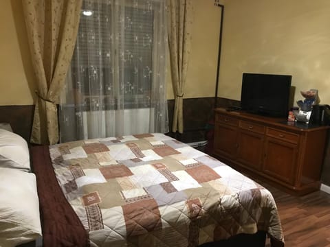 Suite Edin Bed and Breakfast in Offenbach