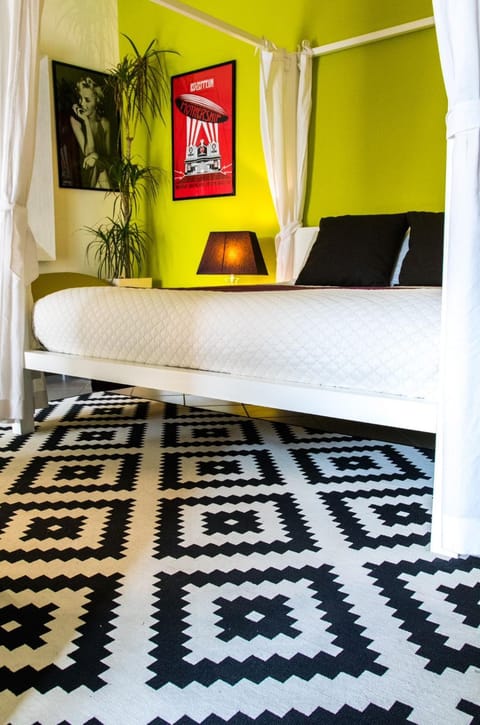 Snob Luxury Suite Bed and Breakfast in Cagliari