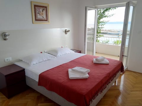 Bed, Bedroom, Sea view