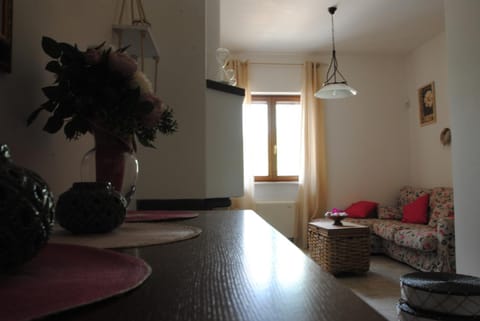 Communal lounge/ TV room, Living room, Seating area, Dining area