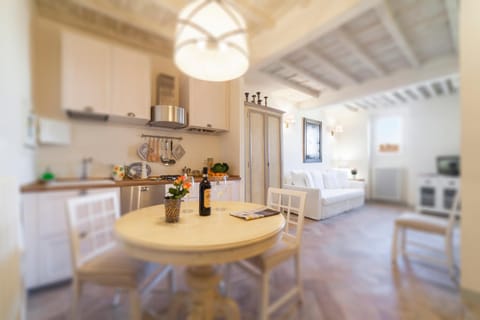 Kitchen or kitchenette, Living room, Photo of the whole room, Dining area