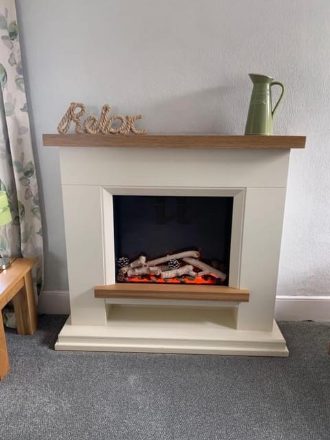 Postmans Rest, second floor apartment, Lynmouth with private parking Apartment in West Somerset District