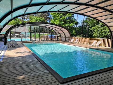 Swimming pool, Swimming pool