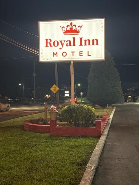 Royal Inn Motel Motel in Waynesboro