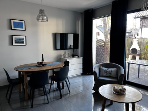 TV and multimedia, Seating area