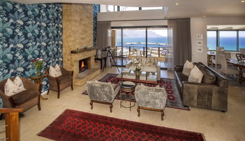 Living room, Sea view