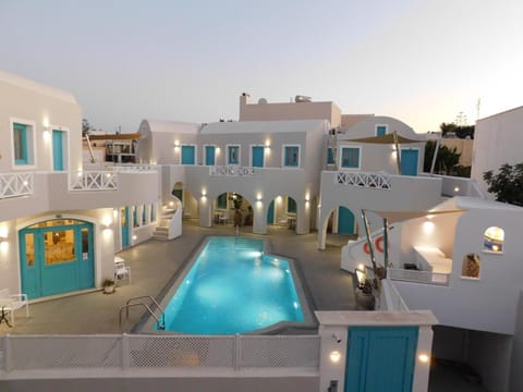 Property building, Pool view, Swimming pool