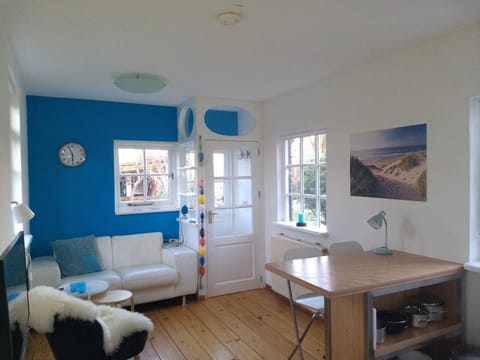 Kitchen or kitchenette, Living room, Dining area, Garden view