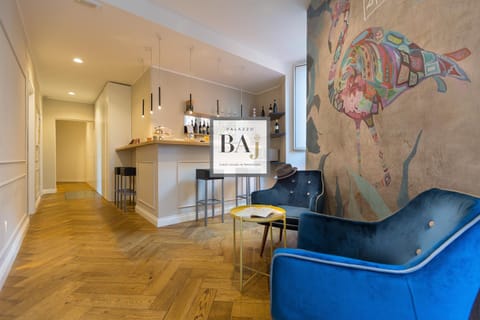 Restaurant/places to eat, Communal lounge/ TV room, Lounge or bar, Breakfast