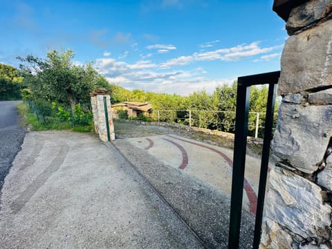Facade/entrance, Neighbourhood, Natural landscape