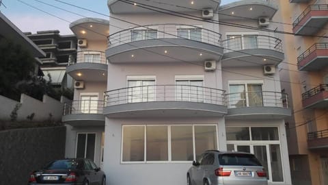 Apartments Villa Juvenito Apartment in Sarandë