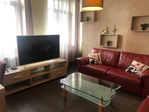 TV and multimedia, Living room