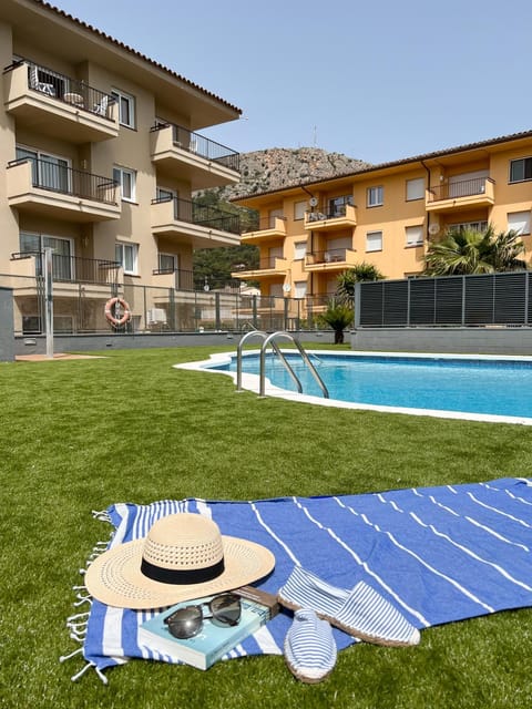 Garden, Swimming pool