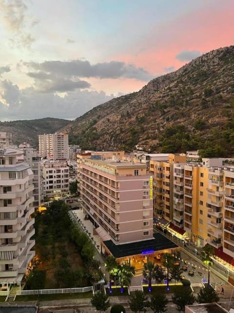 Property building, Bird's eye view, Location