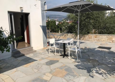 Glaunkel House in Ksamil