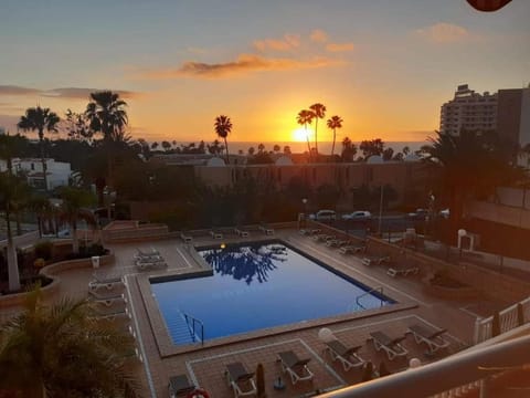 Pool view, Swimming pool, Sunset
