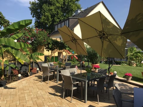 Bed and Breakfast - Rheingauer Hof Bed and Breakfast in Oestrich-Winkel