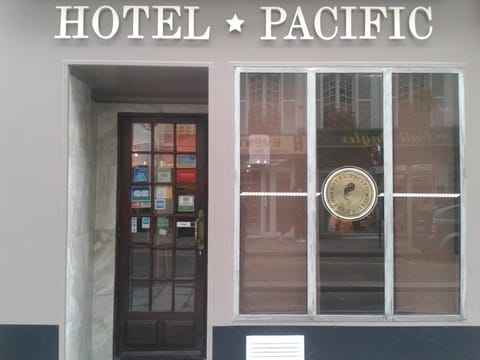 Facade/entrance, Facade/entrance