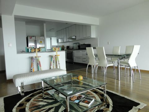 Kitchen or kitchenette, Living room, Dining area