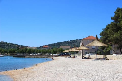 Apartment Lucija Apartment in Murter