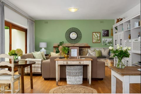 Valley Heights Guest House and B & B Bed and Breakfast in Cape Town