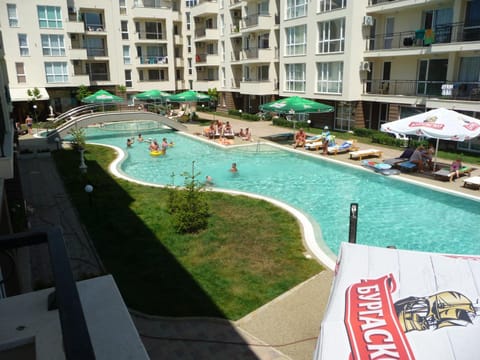 Property building, Swimming pool