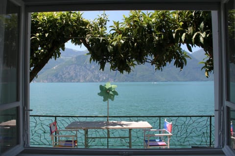 Patio, Lake view