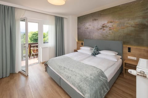 Hotel Garni Wurzer Hotel in Velden am Wörthersee