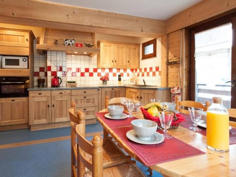 Appt rénové 3 pièces, 6 couchages, proche centre, ascenseur, lave-vaisselle, lave-linge - FR-1-241-35 Apartment in Le Grand-Bornand