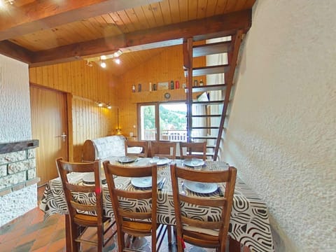 Appartement cosy 7 couchages, au pied des pistes, cheminée, parking - FR-1-241-23 Apartment in Le Grand-Bornand