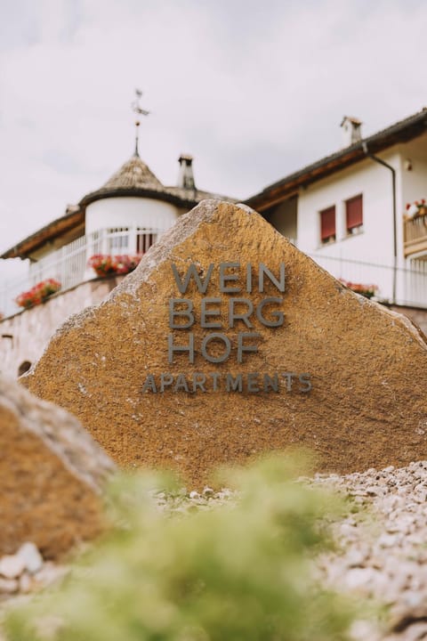 Property building, Logo/Certificate/Sign