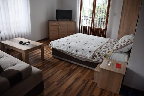 Apartment and rooms Konak Bed and Breakfast in Zlatibor District, Serbia