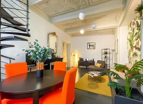 Communal lounge/ TV room, Living room, Seating area