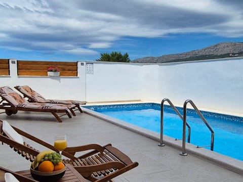 Apartment with private swimming pool Apartment in Split