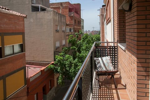 Neighbourhood, Balcony/Terrace, On site
