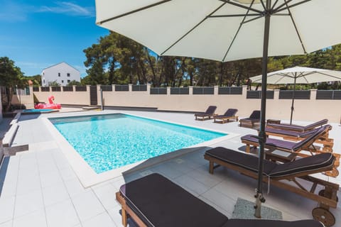 Patio, Pool view, Swimming pool, sunbed