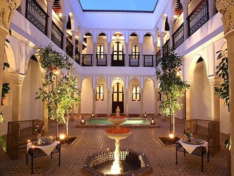 Facade/entrance, Swimming pool, Swimming pool