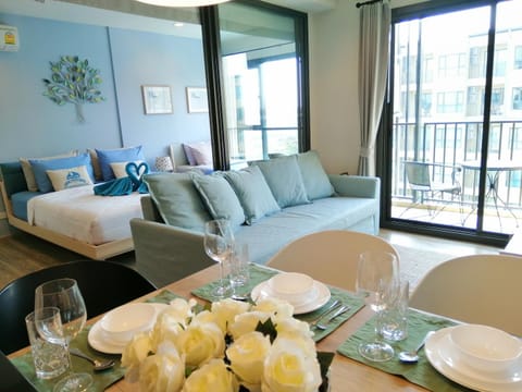 Balcony/Terrace, Living room, Dining area, Bedroom