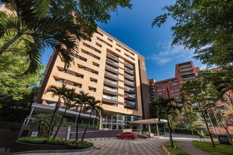 Property building, Facade/entrance