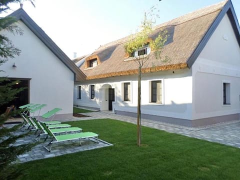Property building, Garden, Garden, Garden view