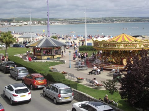 beaufort guesthouse Bed and Breakfast in Weymouth